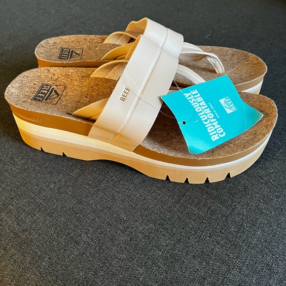 Reef Vista Higher Lennox Platform Sandal - Picture 6 of 9